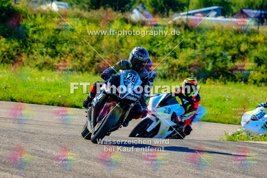 028-1944 | Hier findet Ihr Bilder von Touristenfahrten auf der Nürburgring Nordschleife oder von anderen Veranstaltungen die ich besucht habe. Viel Spass beim Durch Schauen 