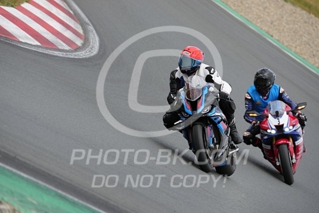 2024_05_19_PBK_45123 | Sportfotografie; SlowMotion; Video; Rennstrecke; Hafeneger; Speer; Racing; RSE; BMW; CBO; Trackday; Motorsportarena; Hockenheimring; Brno; Most; Barcelona; Valencia