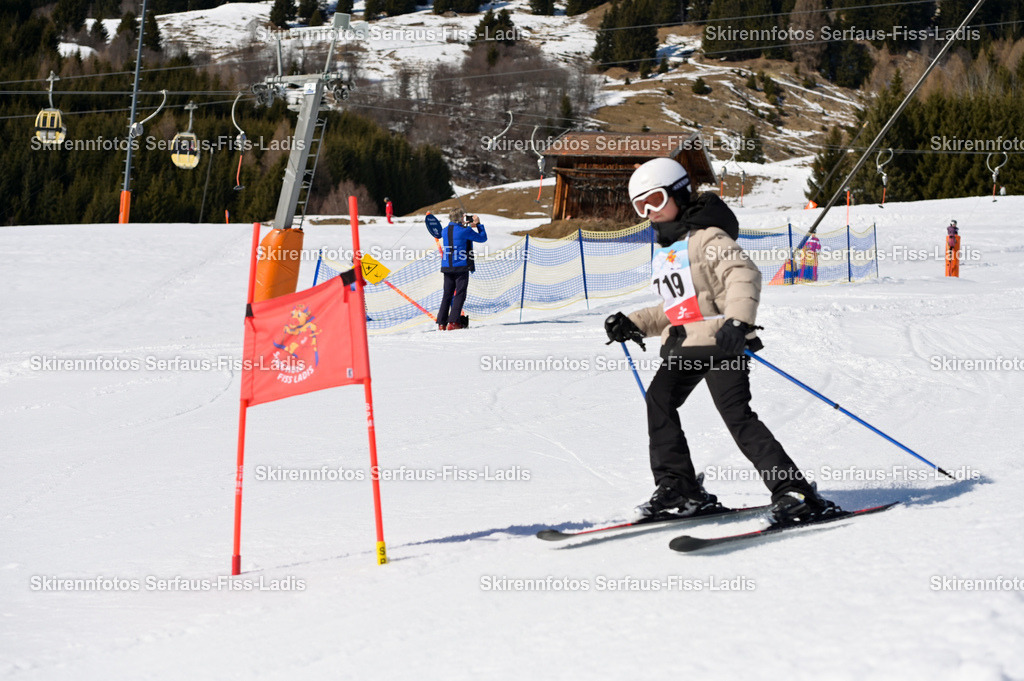 SRF_27.02.2026_826 | Skirennfotos,Serfaus,Fiss,Ladis,Kinderskirennen,Winter,Tirol,Oberland,skirace,SFL,feelfree,weil wir's genießen,ski,Ski,skifahren,Sonnenplateau, - Realisiert mit Pictrs.com