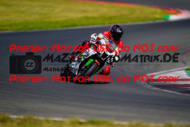 MaZZes_FotoMatrix_240725_6007705_9932 | ROT