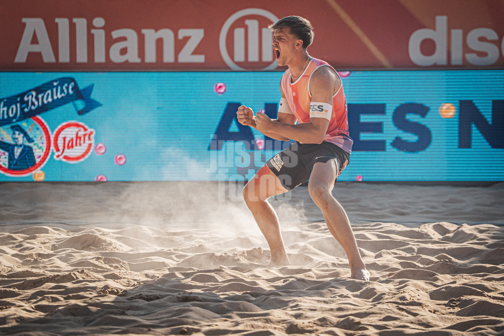 Beachvolleyball | Männer | Allianz German Beach Tour 2025 | Tourstop Düsseldorf | 15.05.2025 | Luis Kubo jubelt