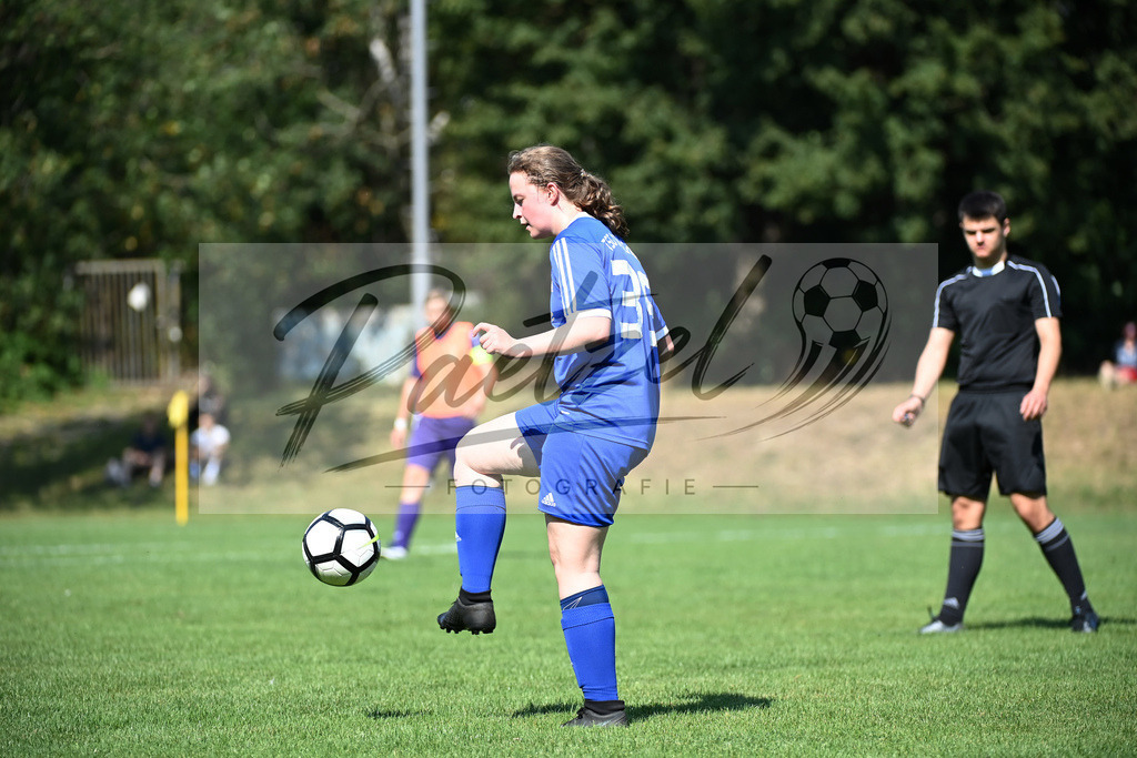 VFBGRE20200816_0057 | Fussball, Frauen:   bei dem Testspiel zwischen VfB Schinkel und TSG 07 Burg Gretesch IV auf der Sportanlage am Zuschlag am 16.08.2020 in Osnabrueck, Deutschland. - Realisiert mit Pictrs.com