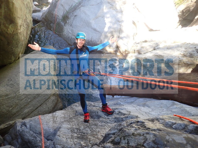 P9230055 | Bestelle die Bilder deines Berg- oder Wasser-Abenteuers mit Mountain Sports bequem von zu Hause aus direkt über unseren Online Fotoshop von pictrs.com. - Realisiert mit Pictrs.com