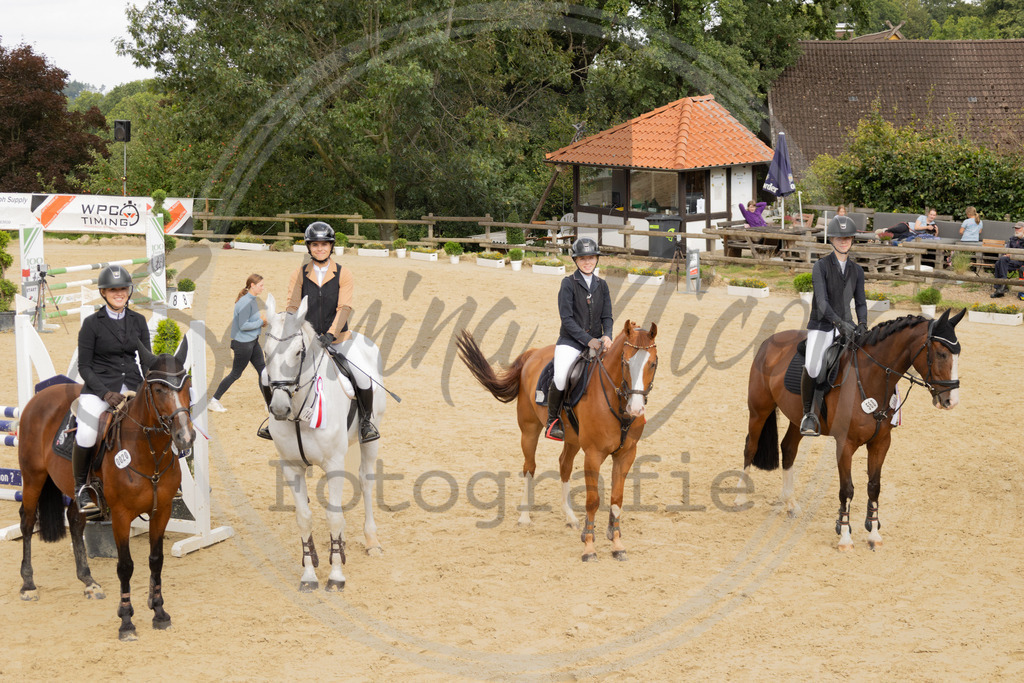 994A7877 | sabrinanicolaifotografie - Realisiert mit Pictrs.com