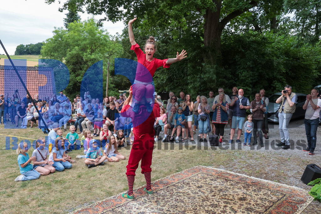 SES_MKRLHE20250705-14 | bond - Realisiert mit Pictrs.com