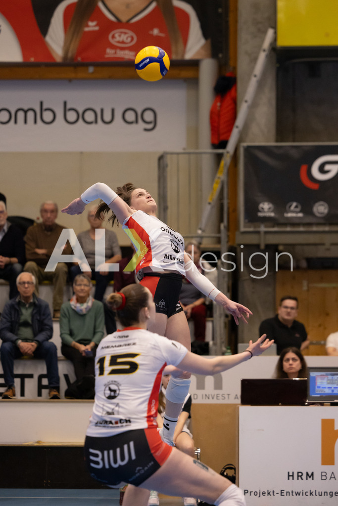 Volleyball I Frauen I Saison 2025-2026 I Volleyball NLA | Women I 1/4 Finals I VC Kanti Schaffhausen - BIWI Volleyball Franches-Montagnes I 21.02.2026 | 12 Coralie Varé (CH) (BIWI VFM) – Außenangriff - Realisiert mit Pictrs.com
