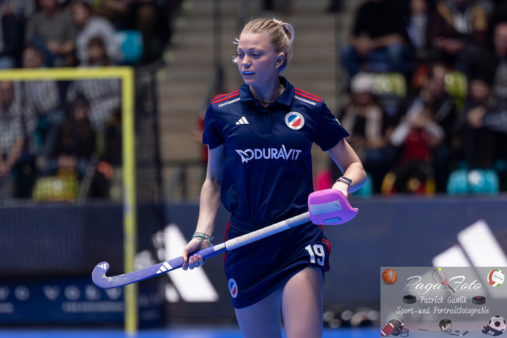Volvo E.R.B. Final 4 Finale Frauen: Berliner HC - Mannheimer HC, 26.01.2025 | Verena Neumann (Mannheimer HC #19), Freisteller, Portrait, Porträt, Berliner HC - Mannheimer HC, Frankfurt, Süwag Arena, 26.1.2025 - Realisiert mit Pictrs.com