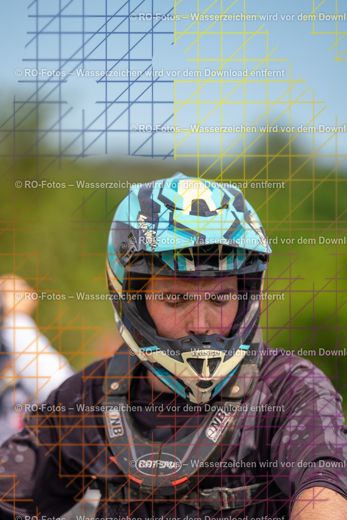 Wolfshausen 3 Lauf -99 | Sportfotografie von RO-Fotos: Motorsport, Motocross, Enduro, Laufveranstaltungen und Triathlon. Professionelle Fotos von Sportlern und Events. - Realisiert mit Pictrs.com