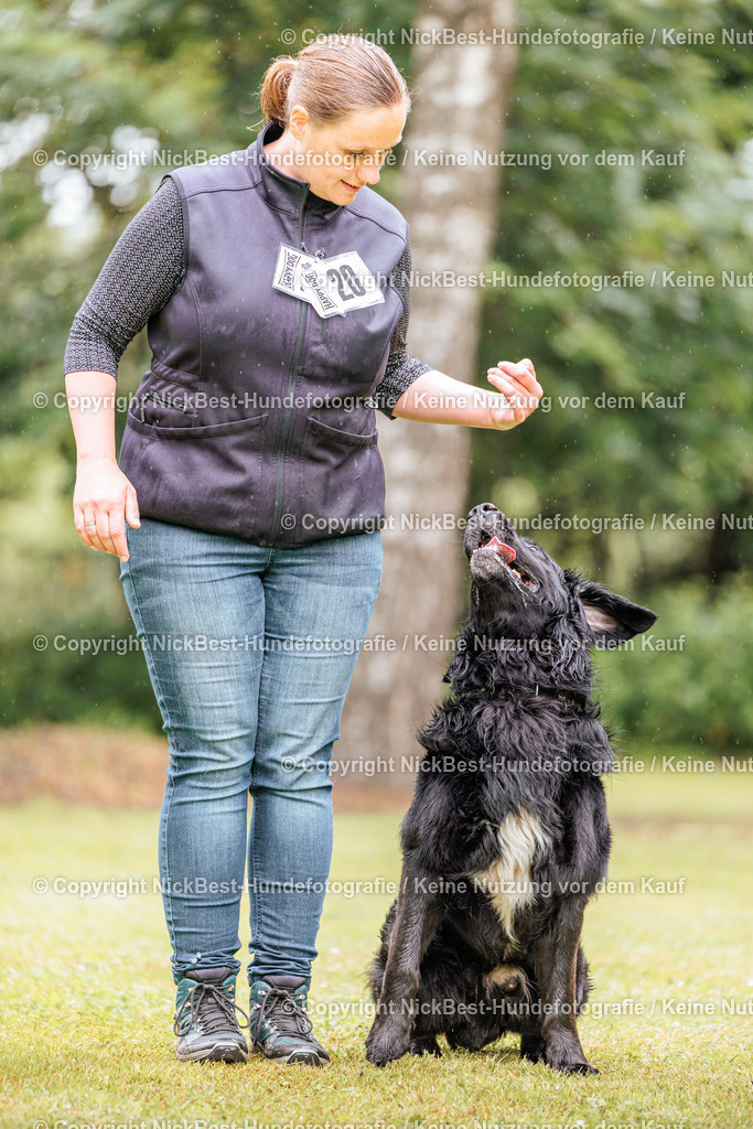 RO-Blumenthal-2026-Nickbest-Hundefotografie-0526 | Dein Hund! Dein Moment! Deine Erinnerungen! Hundefotografie in Bremen Blumenthal. Ich fange die besonderen Momente deines Vierbeiners ein – ob Indoor mit Blitzanlage oder in der freien Natur. Sicher dir dein Moment und dein Termin für eure Erinnerungen.