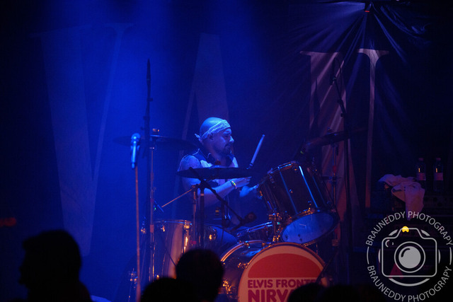 64 Elvana Dornbirn AT Jan 18 2025 by brauneddy_de | Alex Brauner
Fotografie
Photography
Brauneddy
Holzerparty
Staufen Holzer
Staufenholzer
Hilzingen
Holzer party
Party Holzer
Fastnacht Fasnacht
Konzert
Concert
Konzertfotografie
Concert Photography

 - Realisiert mit Pictrs.com