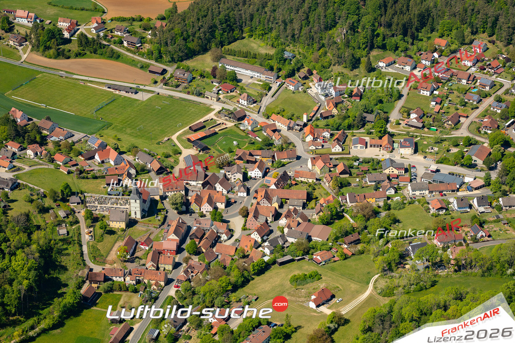 Schöne Luftaufnahme als Geschenk in Eschenfelden Hirschbach - Die Luftbildaufnahme wurde 2025 vom UL-Flugzeug heraus erstellt ( keine Drohne ) - Hochauflösende Luftaufnahme -Nicht vergleichbar mit Google Maps oder Satelittenbilder- Die Geschenkidee !Mit Lizenz und Bildrechte bestellbar