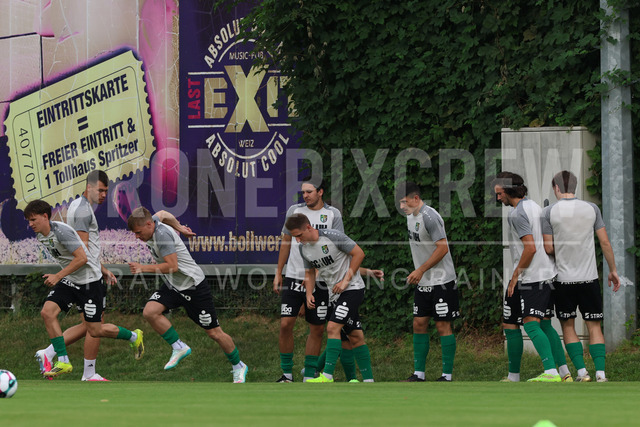 Friendly Match: SC Weiz vs TSV Hartberg in Weiz | Weiz, AUSTRIA, 01.JUL.26 - SOCCER - ADMIRAL Bundesliga, SC Weiz vs TSV Hartberg, test match. The image shows SC Weiz during warm up.