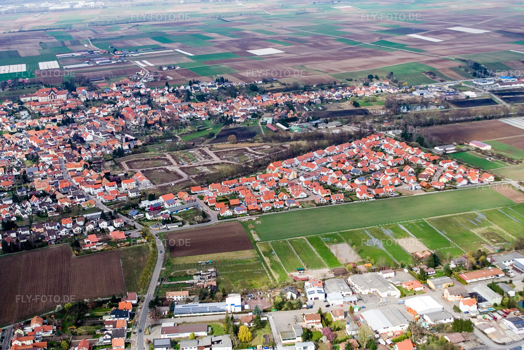 Luftbild: Neubaugebiet Zwischen den Bächen in Erschliessung in Herxheim bei Landau im Bundesland Rheinland-Pfalz in Deutschland. Foto: IMG_9789.jpg vom 15.03.2008 durch Werner Riehm/FLY-FOTO.de