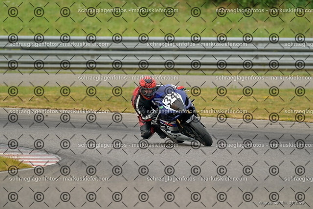25bt05-0529 | markuskiefer.com - Realisiert mit Pictrs.com