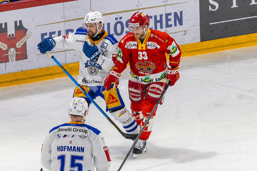 EHCB vs EVZ 20260227_WB-7258-2 | Sportbilder, Sportfotograf, Hochzeits- und Eventfotografin, Flugshows, Portraits und Tiershooting, Aviation, Downhill, Nationalleague, Swissleague, International