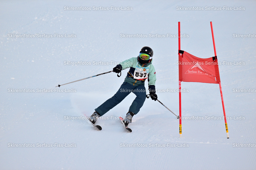 SRF_25.12.2025_0118 | Skirennfotos,Serfaus,Fiss,Ladis,Kinderskirennen,Winter,Tirol,Oberland,skirace,SFL,feelfree,weil wir's genießen,ski,Ski,skifahren,Sonnenplateau, - Realisiert mit Pictrs.com
