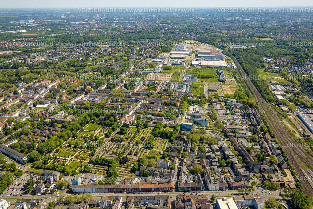 Gelsenkirchen230511459 | Luftbild, Altstadtfriedhof, Polizeiwache-Süd, Kohlebunker Schalker Verein, Neubau am Kohlebunker, Industriepark Schalker Verein, Europastraße, bilstein group, Dokas Handelsgesellschaft mbH, Gelsenkirchen-Bulmke-Hüllen, Gelsenkirchen, Ruhrgebiet, Nordrhein-Westfalen, Deutschland