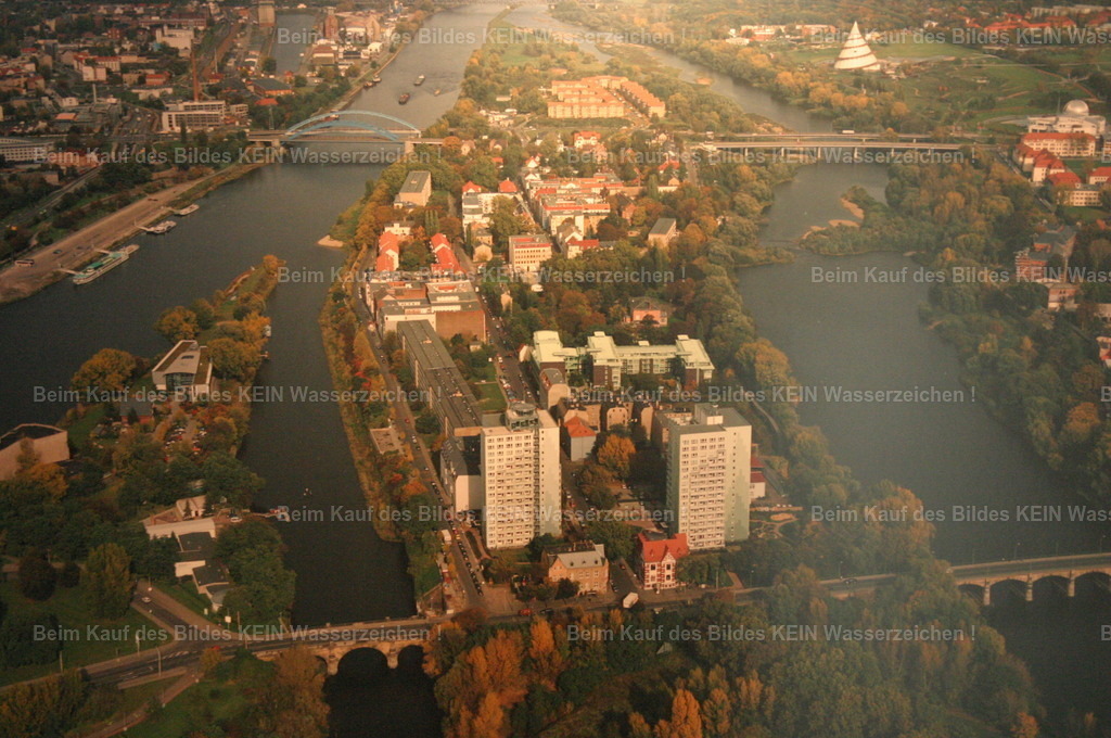 IMG_2221 | Die Magdeburger Platte® - das sind die schönsten Luftbilder von Magdeburg & Sachsen-Anhalt auf Acryl, Leinwand oder zum Download. Das ist Luftbildfotografie & Luftbildaufnahmen mit Drohne & Flugzeug.  - Realisiert mit Pictrs.com