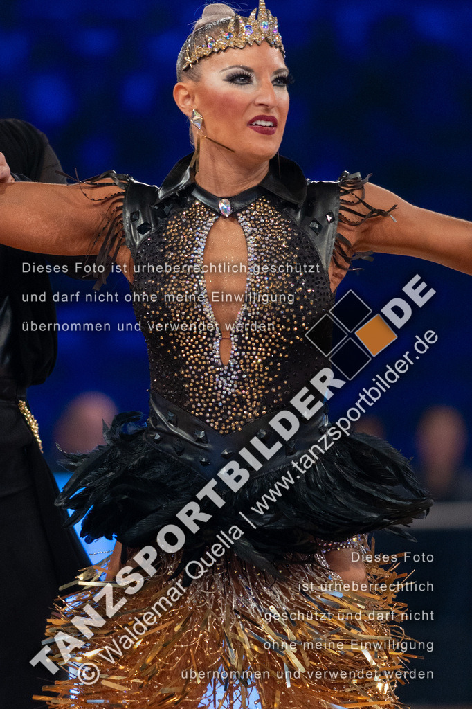 20231111-03449 | Hier finden Sie Tanz Bilder vom Latein und Standard Formationen tanzen. Sportbilder vom Tanzsport. Schöne Fotos und von Weltmeisterschaft, Europameisterschaft, Bundesliga, Regionalliga, Oberliga und Landesliga sowie von GOC Stuttgart, DanceComp, WM Bremen