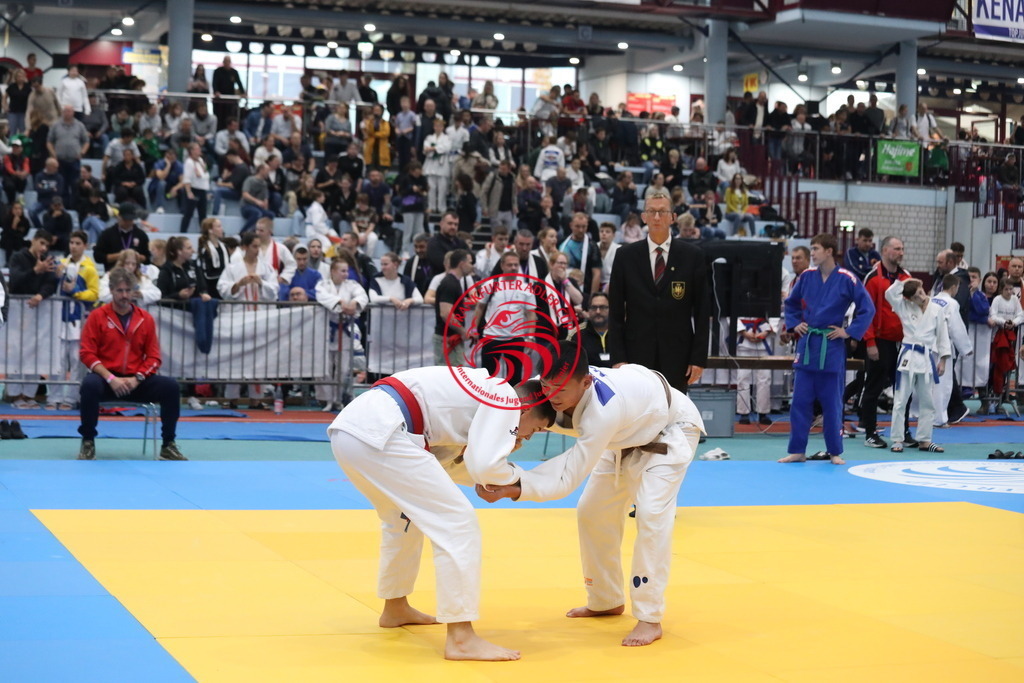 1J7A3553 | Fotos vom Adler Cup - Pictures from Adler Cup

Hier findet Ihr alle Eindrücke und großen Momente der Adler Cup Wochenenden. Here you will find all impressions and great moments of the Adler Cup weekends. - Realisiert mit Pictrs.com