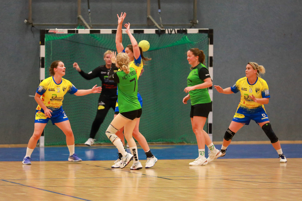 HcTvRhedeII_SvNeukirchen_150924_153 | Bildergalerie von Sport-Ereignissen aber auch von weiteren spannenden Dingen - nicht nur vom Niederrhein. In Anlehnung an den bekannten Spruch von Hanns Dieter Hüsch heißt das Motto: "Niederrhein ist überall".  - Realisiert mit Pictrs.com