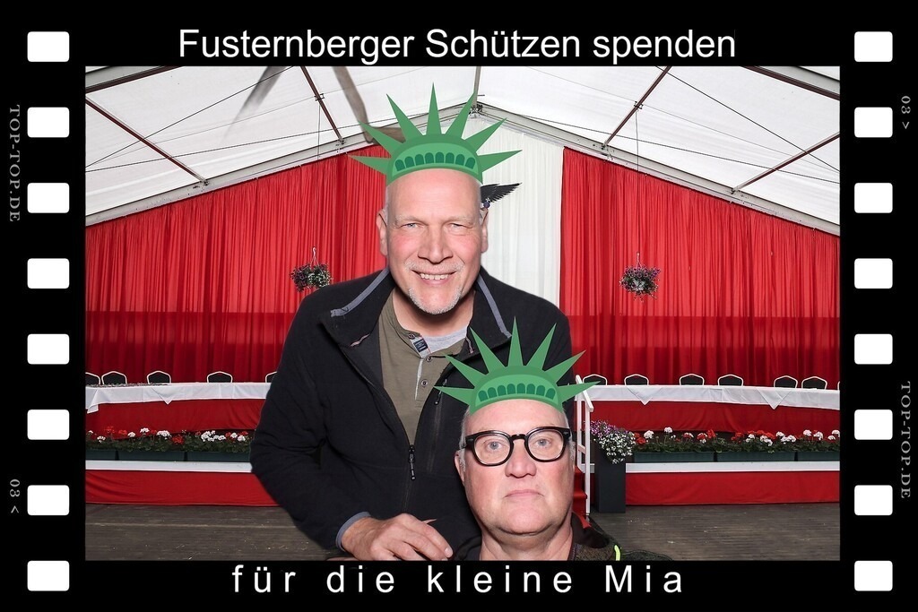 top-top.de 240928-070 | Foto, Video, Fotografie, Videografie, Fotobox, DJ, Discjockey, Musik, Musikbox, Veranstaltung, Photobooth, Amazon, Ebay, Buchtipp, Bestseller, Autor, Verlag, Buch, Wesel, Hamminkeln, NRW, Dinslaken, Rees, Drohne, Hochzeit, Party, Fotobox, Wesel, Fotograf
