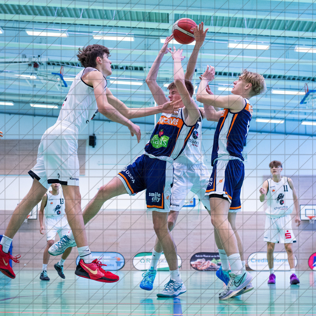 JBBL 24/25 | 19.01.2025 | Charisma Young Bulls vs. Rostock Seawolves | JBBL 24/25 | 19.01.2025 | Charisma Young Bulls vs. Rostock Seawolves - - - - - CREDIT, www.bullenfotos.de, Martin König, Hörner Weg 40, D-49078 Osnabrück, +4917663732967, Nutzung und Weitergabe nur zu den vereinbarten Zwecken. Presseanfragen an Urheber. Alle Rechte beim Urheber. - - - - - - Realisiert mit Pictrs.com