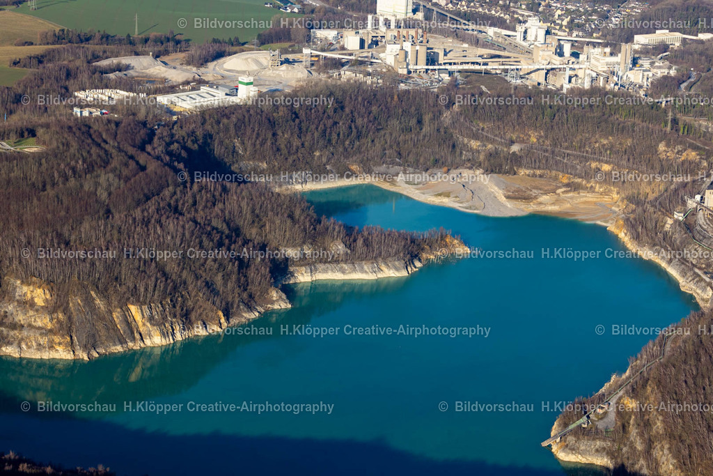 Luftbild Wülfrath-8675 | Luftbildfotografie Uferbereiche des Renaturierungs- Sees " Steinbruch Schlupkothen " in Wülfrath im Bundesland Nordrhein-Westfalen, Deutschland - Realisiert mit Pictrs.com