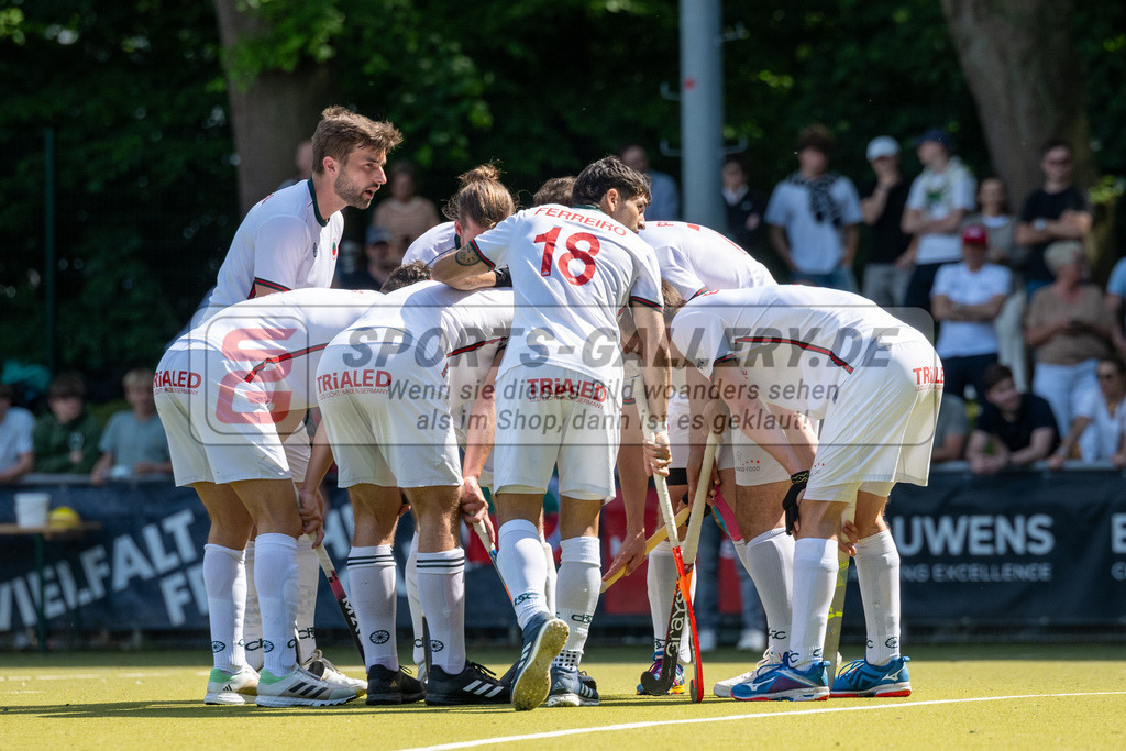 SFE_20240511_0104 | Köln, Deutschland, 11.05.2024:  in Aktion waehrend des Spiels der Feldhockey 1. Bundesliga Herren zwischen VF 2/2 Crefelder HTC - Rot Weiss Köln im KTHC Stadion Rot-Weiss Köln Tennis and Hockey Club am 11.05.2024 in Köln, Deutschland. (Foto von Stephan Fehrmann)

Köln, Germany, 11.05.2024:  in action during the game of Feldhockey 1. Bundesliga Herren between VF 2/2 Crefelder HTC - Rot Weiss Köln in KTHC Stadion Rot-Weiss Köln Tennis and Hockey Club at 11.05.2024 in Köln, Deutschland. (Foto from Stephan Fehrmann)