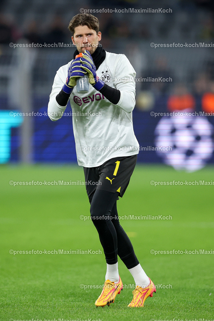BVB01102402110 | 01.10.2024, Fußball, UEFA Champions League, Borussia Dortmund - Celtic Glasgow, 2. Spieltag, Signal Iduna Park, Saison 2024 2025: Torwart Gregor Kobel (BVB #1)