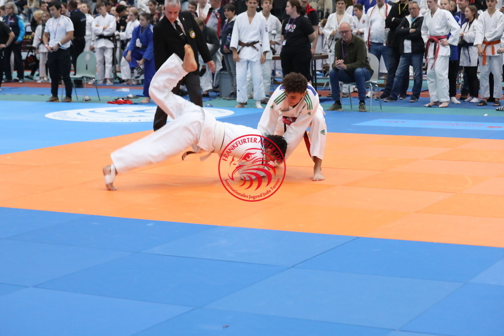 1J7A2856 | Fotos vom Adler Cup - Pictures from Adler Cup

Hier findet Ihr alle Eindrücke und großen Momente der Adler Cup Wochenenden. Here you will find all impressions and great moments of the Adler Cup weekends. - Realisiert mit Pictrs.com