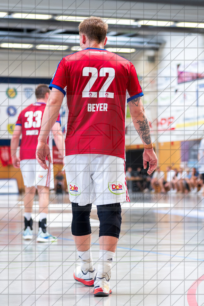 IHC 2026 - Handball-Club Hamburg vs. Mors-Thy Håndbold | Noah Beyer (Handball-Club Hamburg #22); IHC 2026 - Handball-Club Hamburg vs. Mors-Thy Håndbold am 08.08.26 in Sporthalle KGS, Schneverdingen - Realisiert mit Pictrs.com