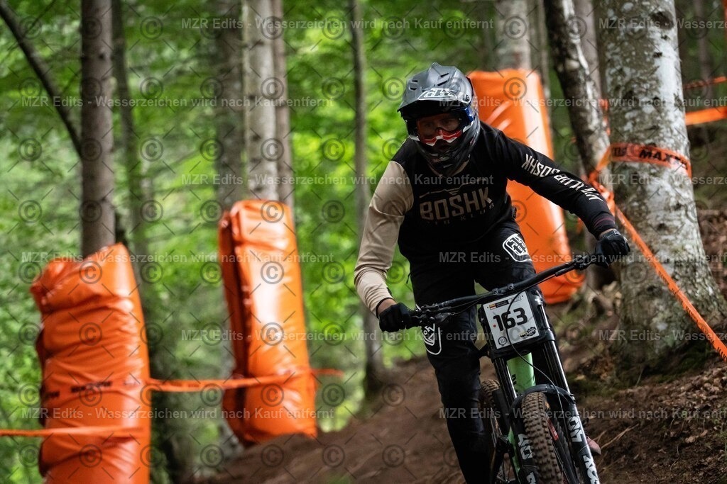 x-381 | mzredits - Realisiert mit Pictrs.com