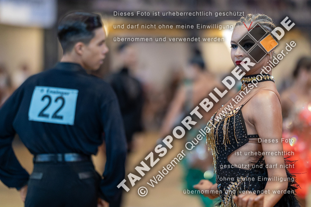 20230812-01064 | Hier finden Sie Tanz Bilder vom Latein und Standard Formationen tanzen. Sportbilder vom Tanzsport. Schöne Fotos und von Weltmeisterschaft, Europameisterschaft, Bundesliga, Regionalliga, Oberliga und Landesliga sowie von GOC Stuttgart, DanceComp, WM Bremen