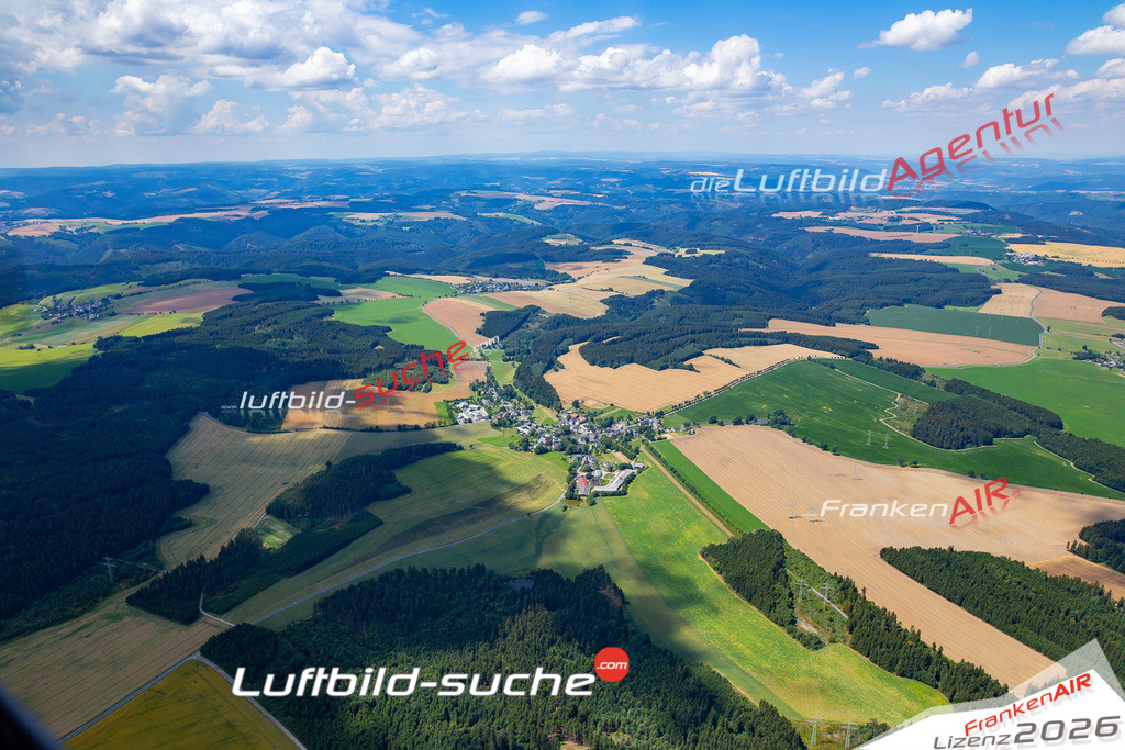 Die Luftbildaufnahme Altengesees - Remptendorf wurde 2018 mittels Flugzeug (keine Drohne) erstellt. Perfekte Schärfe und Druck- Auflösung- Garantiert!