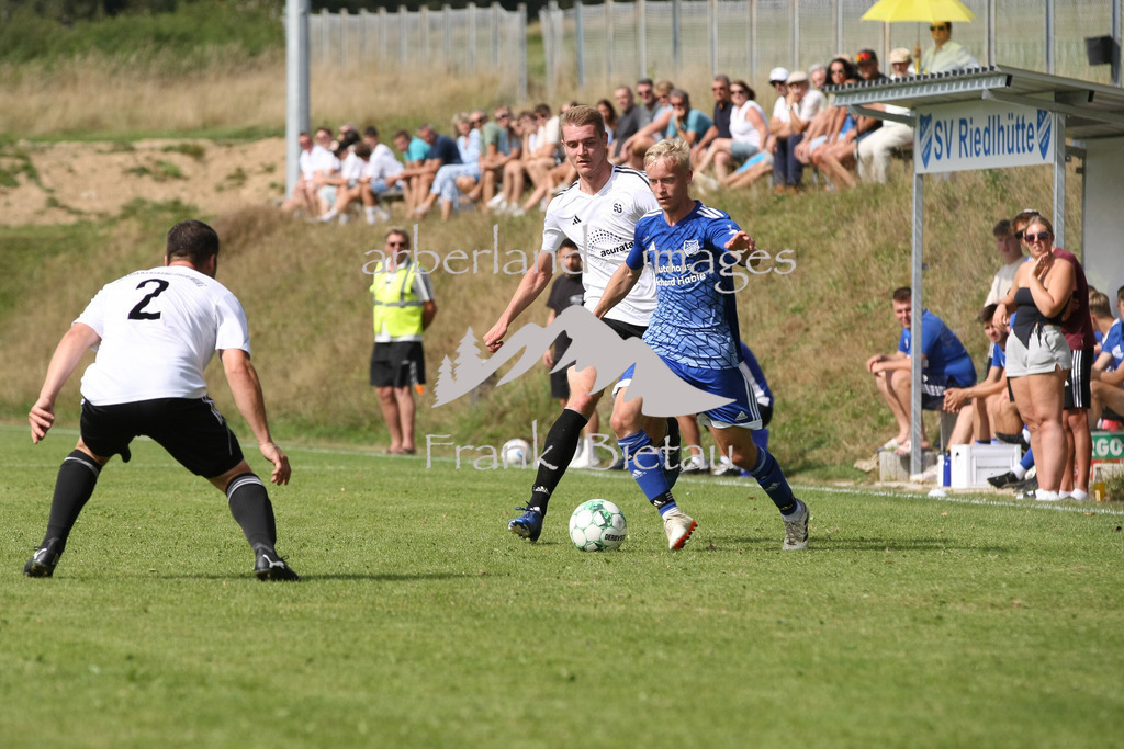 993T5841 | Medien- Sport- Entertainmentfotos