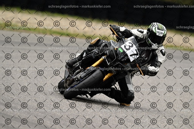 25bt02-1233 | markuskiefer.com - Realisiert mit Pictrs.com