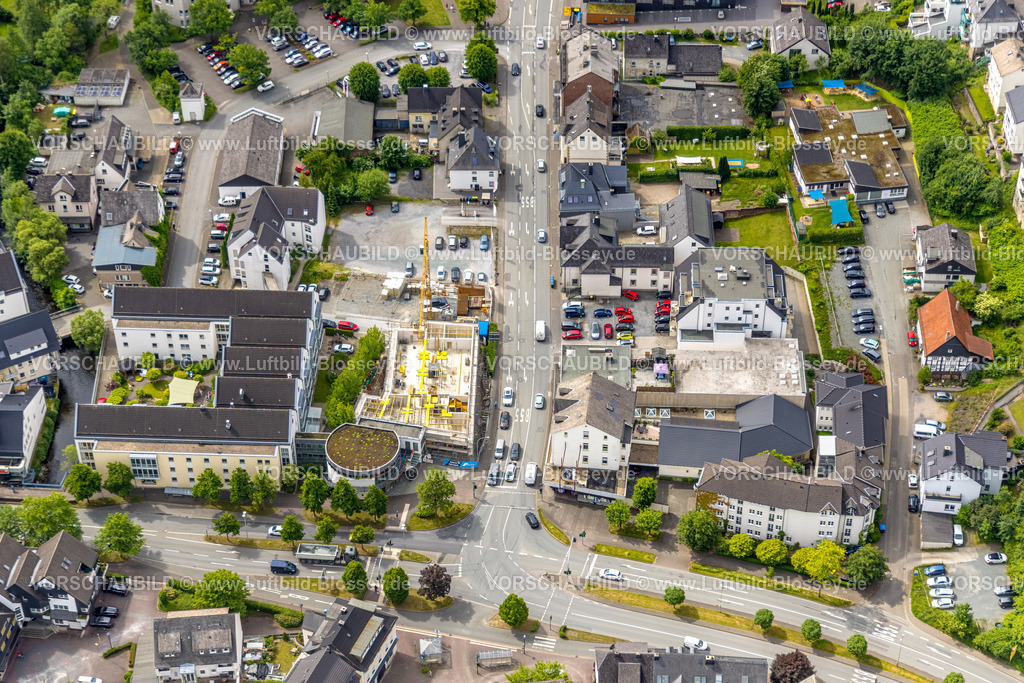 Meschede220600956 | Luftbild, Caritas Seniorenzentrum St. Elisabeth mit Baustelle für Beratungszentrum, Meschede-Stadt, Meschede, Sauerland, Nordrhein-Westfalen, Deutschland