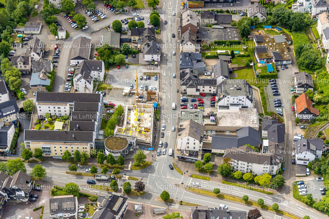 Meschede220600956 | Luftbild, Caritas Seniorenzentrum St. Elisabeth mit Baustelle für Beratungszentrum, Meschede-Stadt, Meschede, Sauerland, Nordrhein-Westfalen, Deutschland
