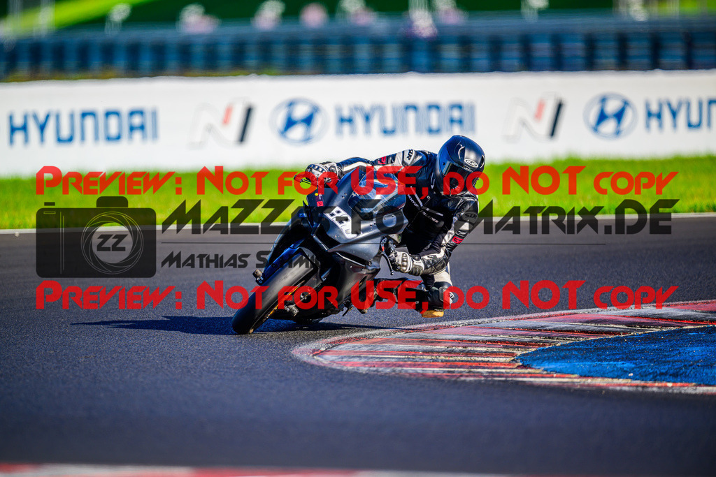 MaZZes_Fotomatrix_20250912_6007705_0540-2 | ROT