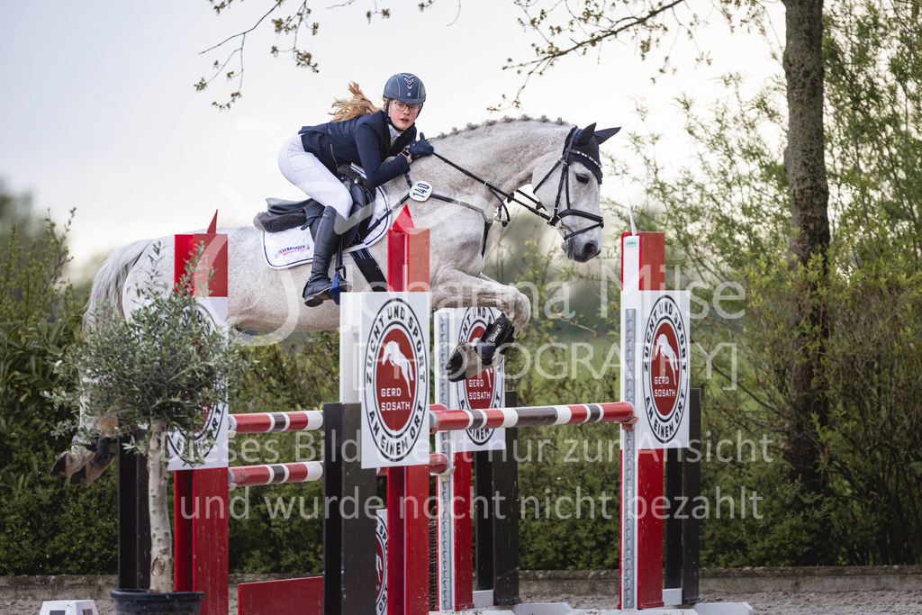 240424_Lemwerder_Stil-M-155 | Deine schönsten Turniermomente als professionelle Fotos! Entdecke hochwertige Pferdesport-Fotografie im Online-Shop. Jetzt Fotos finden & bestellen!