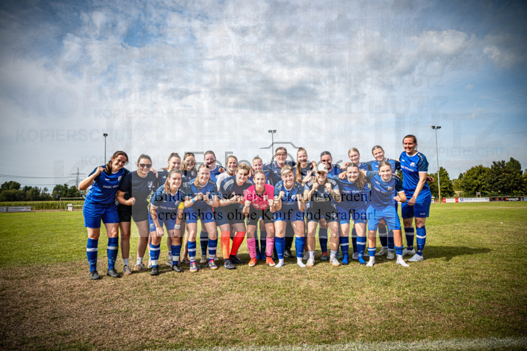 SG Bohmte/Ostercappeln/Schwagstorf - SV Harderberg - Frauen Bezirkpokal | Frauen Bezirkpokal · 1. Damen - 1. Damen · Sportplatz - Realisiert mit Pictrs.com