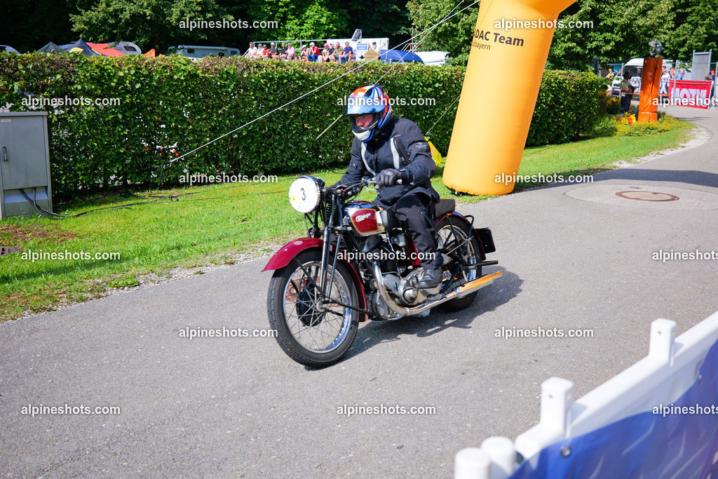 P1025967 | Erleben Sie atemberaubende, hochqualitative Fotos Ihrer Fahrt entlang der malerischen Alpenstraßen. Besuchen Sie alpineshots.com, um professionelle Aufnahmen Ihrer unvergesslichen Reise zu finden und zu kaufen - Realisiert mit Pictrs.com