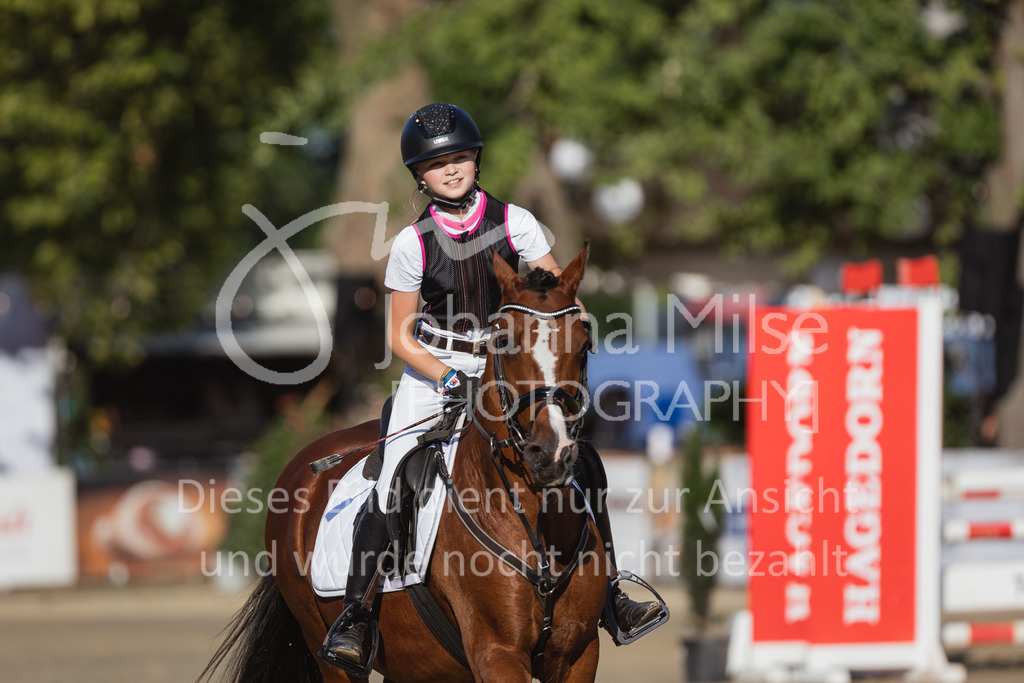 220825_Delbrueck_PonyTrophy-204 | Deine schönsten Turniermomente als professionelle Fotos! Entdecke hochwertige Pferdesport-Fotografie im Online-Shop. Jetzt Fotos finden & bestellen!