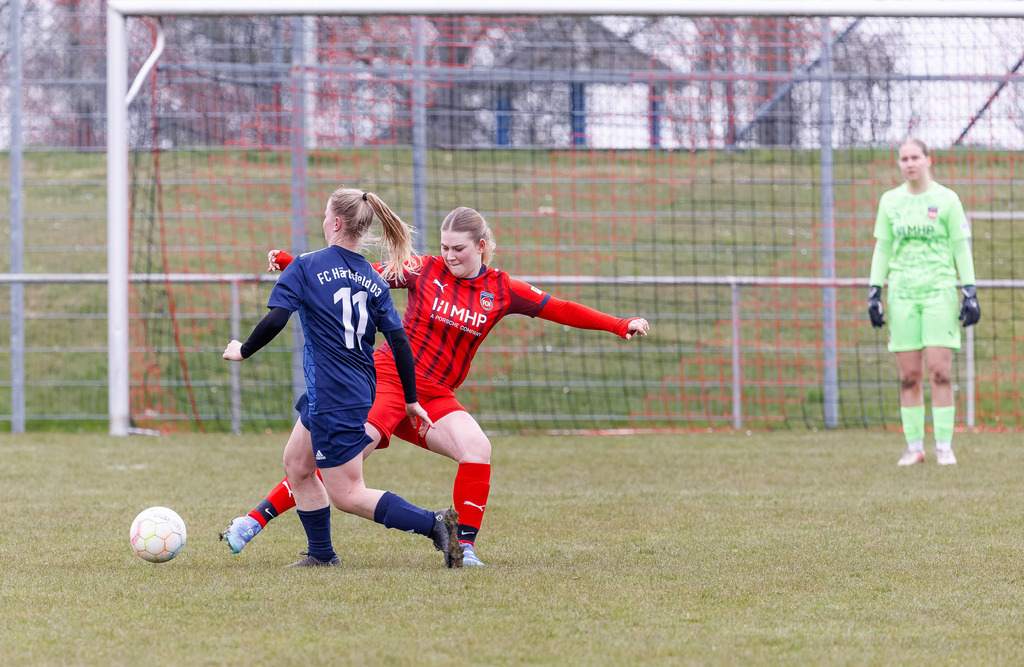 HÄRFCH_260404_3-40 | FC Härtsfeld 03 vs. 1.FC Heidenheim 1846 II, Fußball, Frauen, Bezirksliga, 2025/2026, 11. Spieltag, 04.04.2026 in Dunstelkingen (Foto: Michael Bulling) - Realisiert mit Pictrs.com