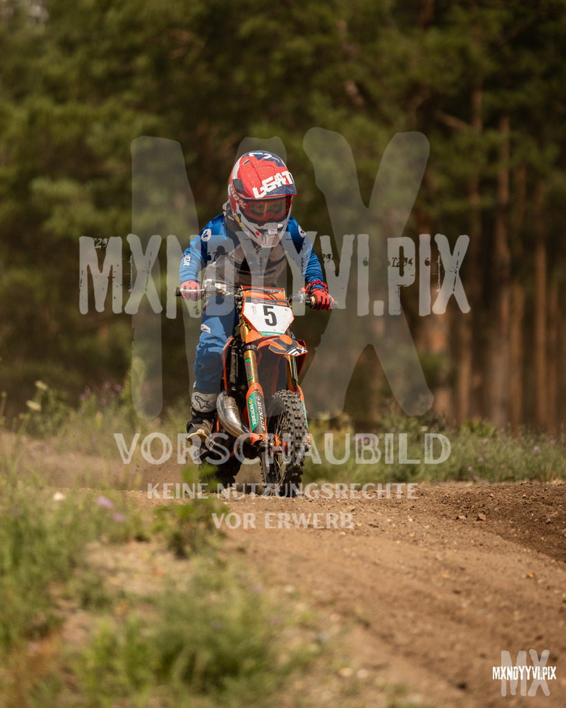 866A1790 | mxndyyvipix