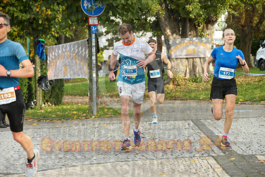 241020_1002_EX1_7530 | Sportfotografie im Rhein-Sieg Kreis, Köln, Bonn, NRW, Rheinland Pfalz, Hessen, etc. Unser Tätigkeitsfeld umfasst den Laufsport vom Volkslauf über den Marathon, Duathlon, Triathon bis zum Ultralauf wie Kölnpfad Ultra oder Schindertrail.