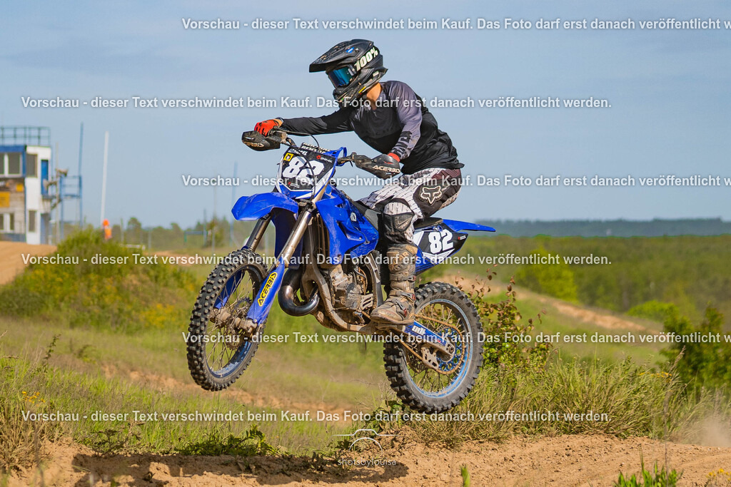 05_03_Schwedt-9345 | Sportfotografin aus Berlin-Brandenburg mit Fokus auf Motocross. Ich halte deine sportliche Leistung und echte Emotionen auf und neben der Strecke professionell fest. Entdecke die Fotos von deinem Rennen und bestelle sie direkt hier im Shop.