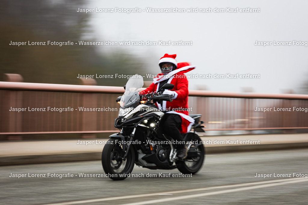 X-Mas Ride I Kiel I 2025 | Jasper Lorenz Fotografie - Realisiert mit Pictrs.com