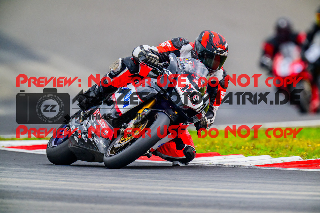 MaZZes_FotoMatrix_240910_6007705_2-387 | WEISS